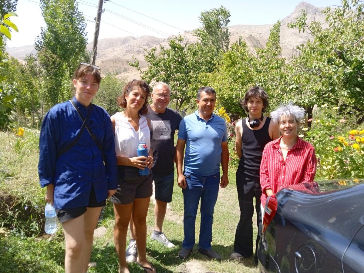 Spring Family Guest House Tersak Εξωτερικό φωτογραφία