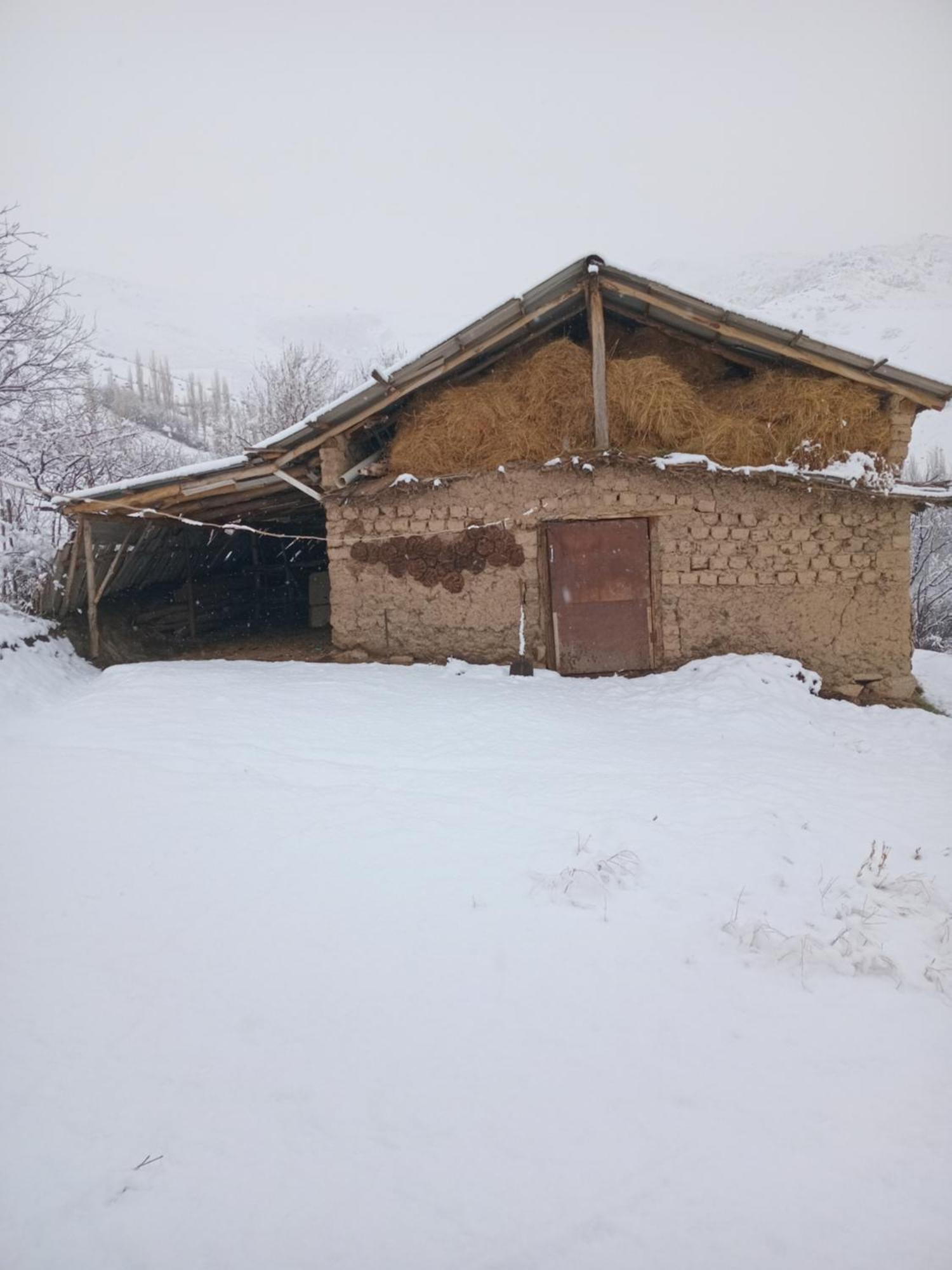 Spring Family Guest House Tersak Εξωτερικό φωτογραφία