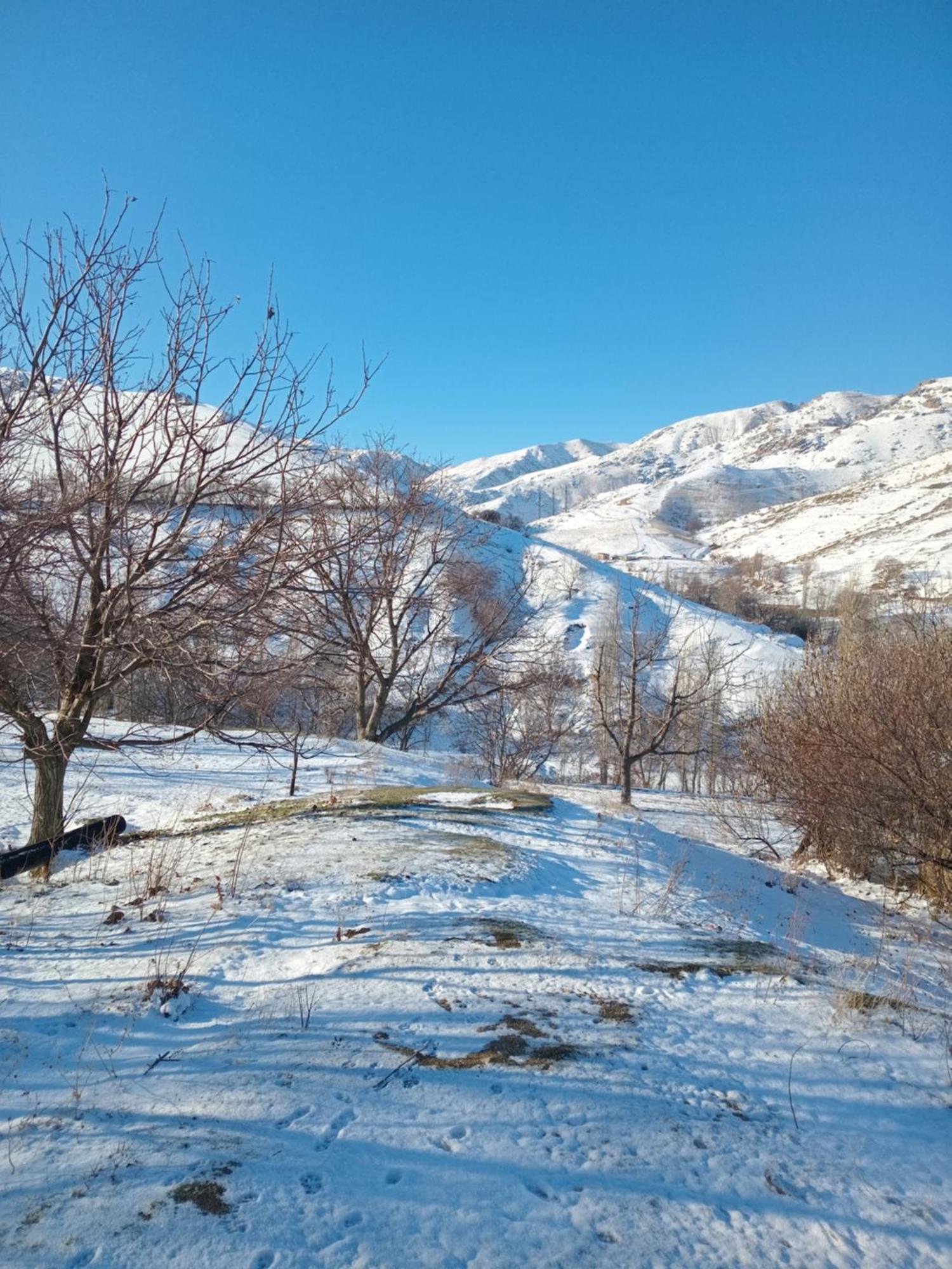Spring Family Guest House Tersak Εξωτερικό φωτογραφία